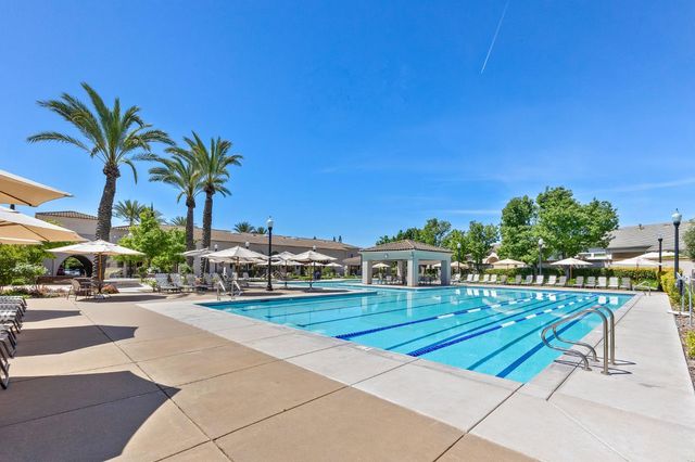 2221 Bay Horse Ln, Sacramento, CA 95835