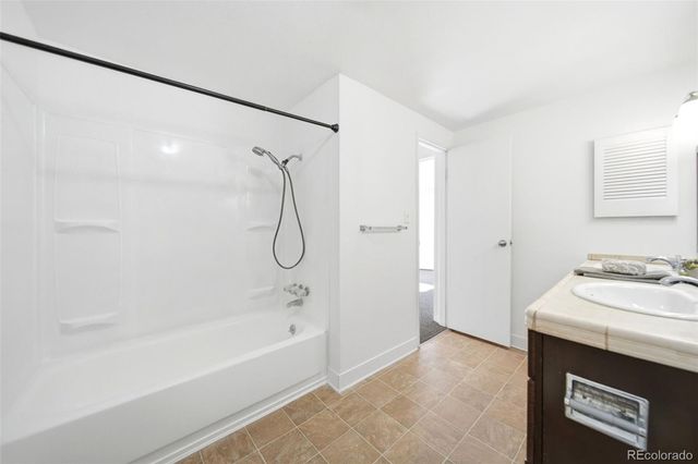 190 E Highline Circle 107, Centennial, CO 80122