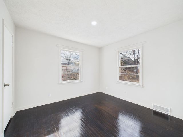 1607 N Pershing St, Wichita, KS 67208