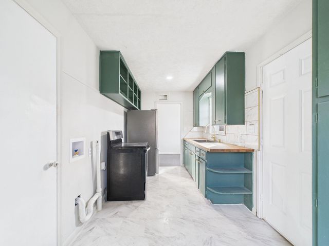 1607 N Pershing St, Wichita, KS 67208