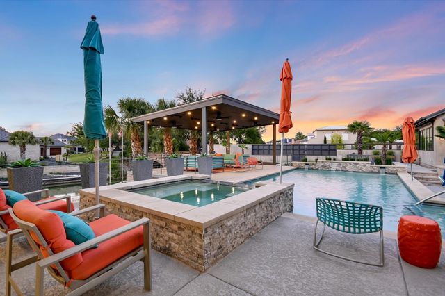 116 Wennmohs PL, Horseshoe Bay, TX 78657