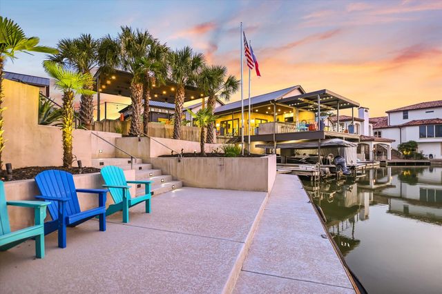 116 Wennmohs PL, Horseshoe Bay, TX 78657