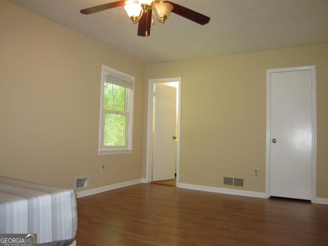 2107 Briarwood Court, Snellville, GA 30078