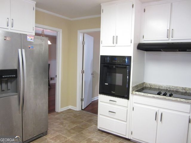 2107 Briarwood Court, Snellville, GA 30078