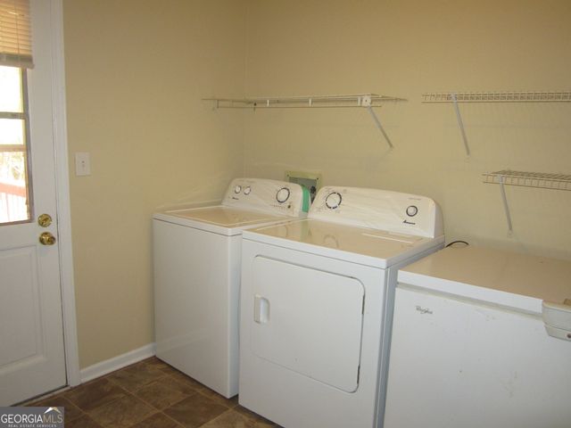 2107 Briarwood Court, Snellville, GA 30078