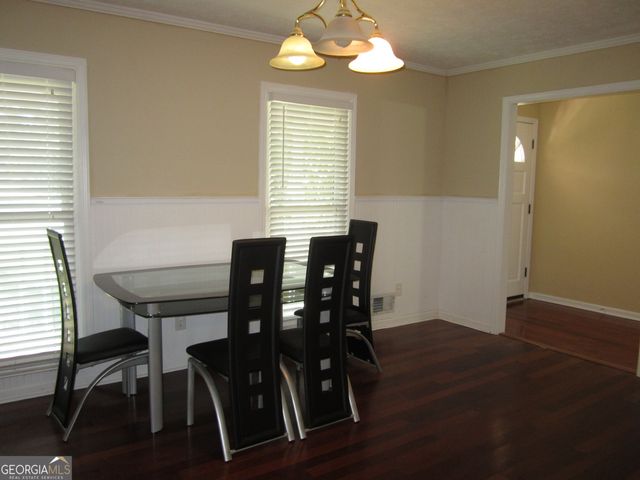2107 Briarwood Court, Snellville, GA 30078