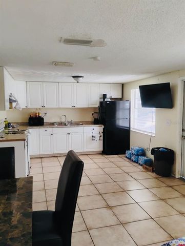 1011 57TH AVENUE TERRACE E, Bradenton, FL 34203