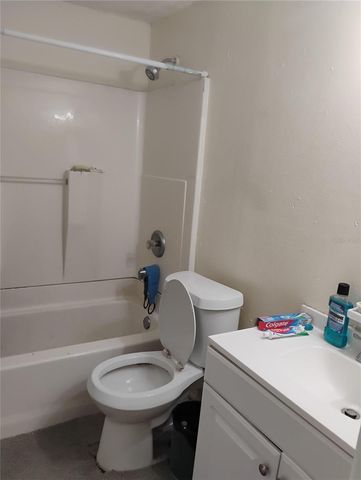 1011 57TH AVENUE TERRACE E, Bradenton, FL 34203
