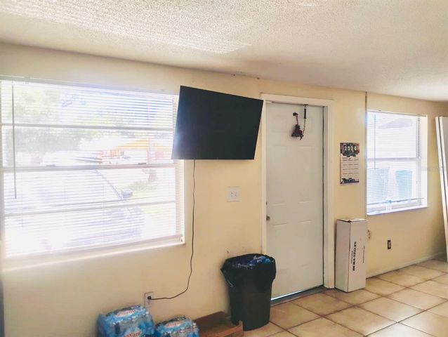 1011 57TH AVENUE TERRACE E, Bradenton, FL 34203