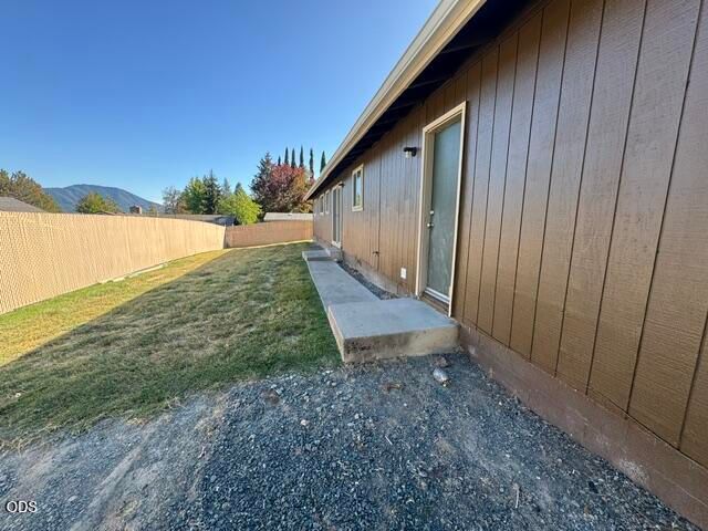 1931 NW Candler Avenue, Grants Pass, OR 97526
