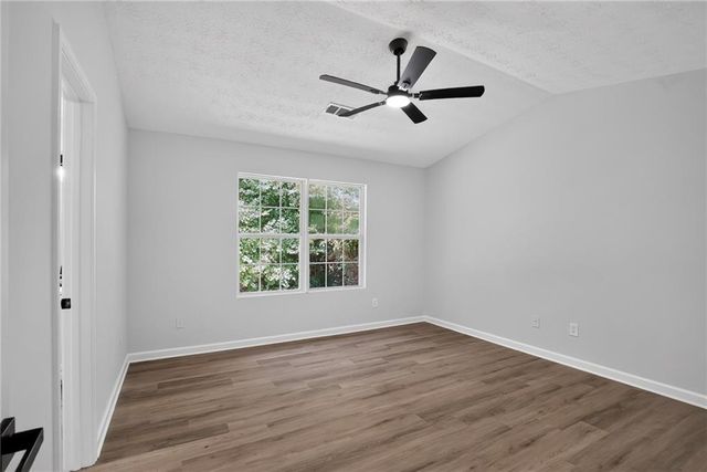 2015 Jefferson Way, Mcdonough, GA 30252