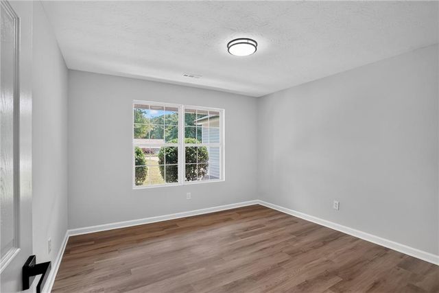 2015 Jefferson Way, Mcdonough, GA 30252