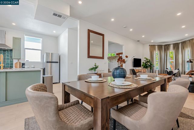 1727 9Th St, Oakland, CA 94607