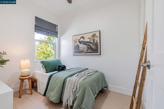 1727 9Th St, Oakland, CA 94607