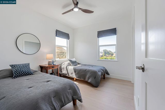 1727 9Th St, Oakland, CA 94607