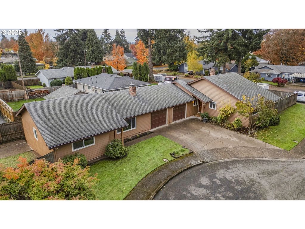 2423 BENSON Ln, Eugene, OR 97408