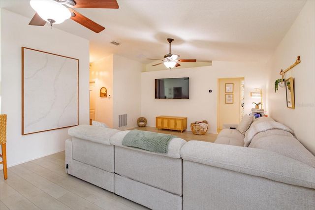 1044 ARBOR HILL CIRCLE, Minneola, FL 34715