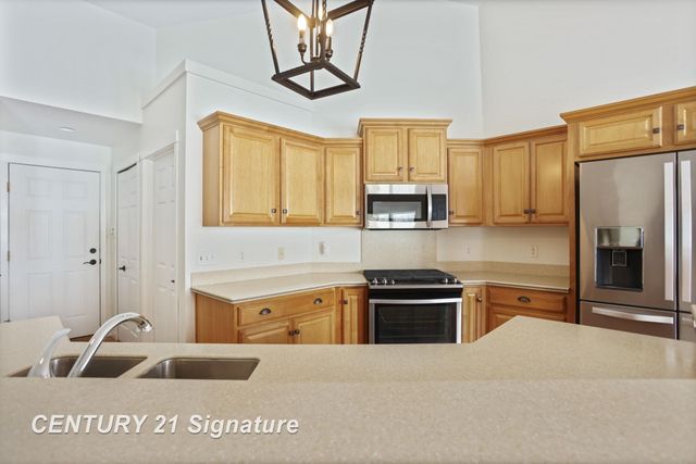 5 Logmark Place, Saginaw Twp, MI 48603