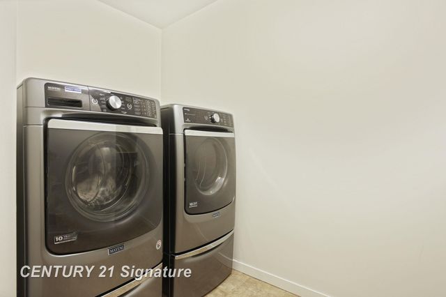 5 Logmark Place, Saginaw Twp, MI 48603