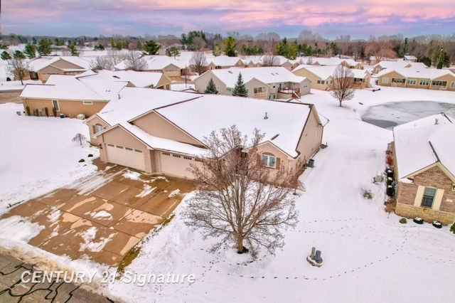 5 Logmark Place, Saginaw Twp, MI 48603