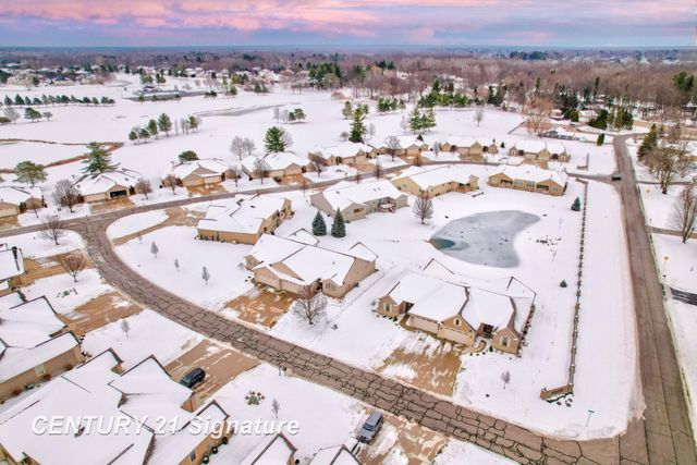 5 Logmark Place, Saginaw Twp, MI 48603