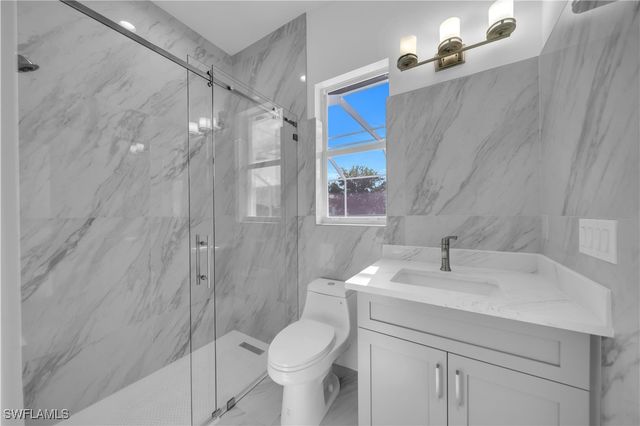 1225 NW 38th PL, Cape Coral, FL 33993