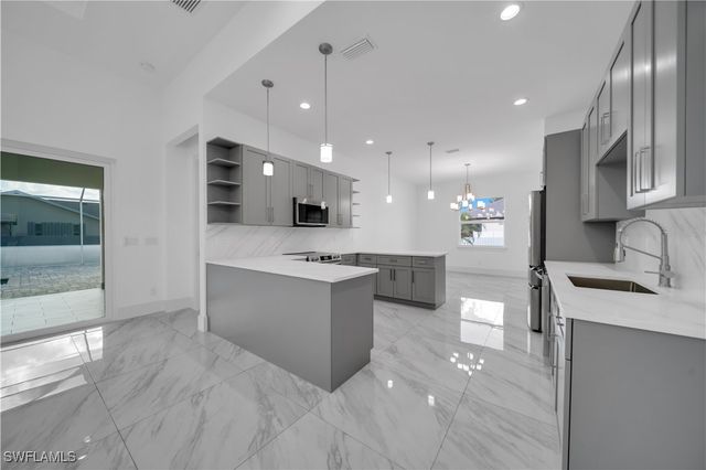 1225 NW 38th PL, Cape Coral, FL 33993