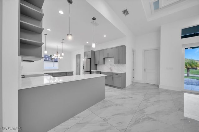 1225 NW 38th PL, Cape Coral, FL 33993