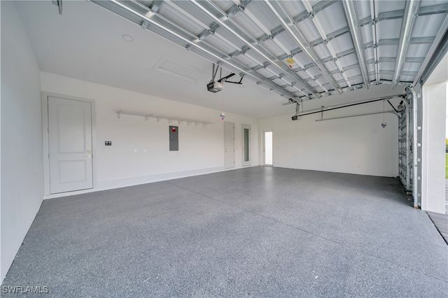 1225 NW 38th PL, Cape Coral, FL 33993