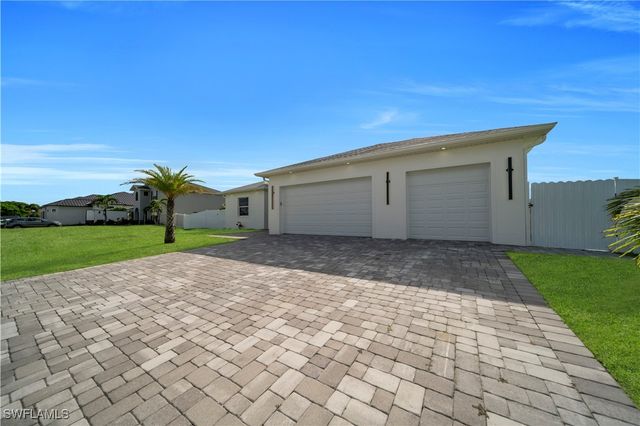 1225 NW 38th PL, Cape Coral, FL 33993