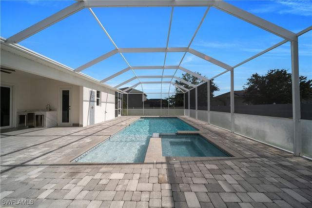 1225 NW 38th PL, Cape Coral, FL 33993