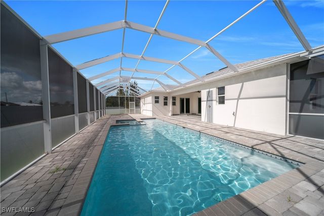1225 NW 38th PL, Cape Coral, FL 33993