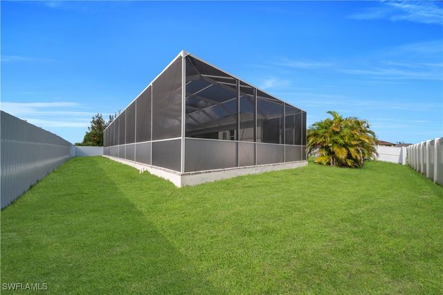 1225 NW 38th PL, Cape Coral, FL 33993