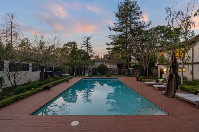 1365 Edgewood Road, Redwood City, CA 94062