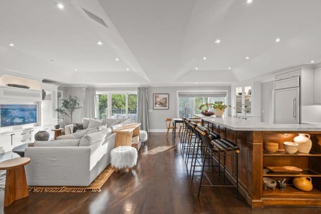 1365 Edgewood Road, Redwood City, CA 94062