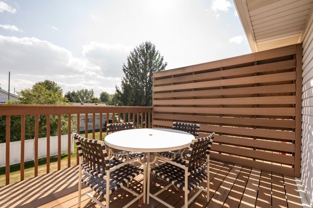 241 Leighton Drive, Big Lake, MN 55309