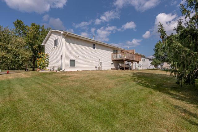 241 Leighton Drive, Big Lake, MN 55309