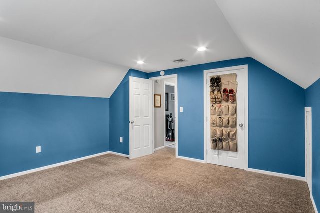 520 W CARACAS AVE, Hershey, PA 17033