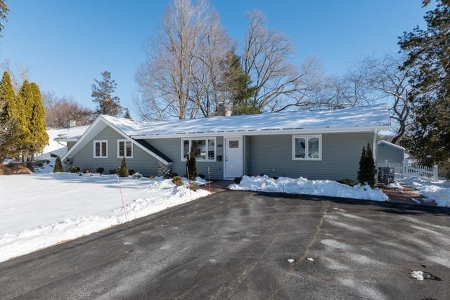 689 Old Connecticut Path, Framingham, MA 01701