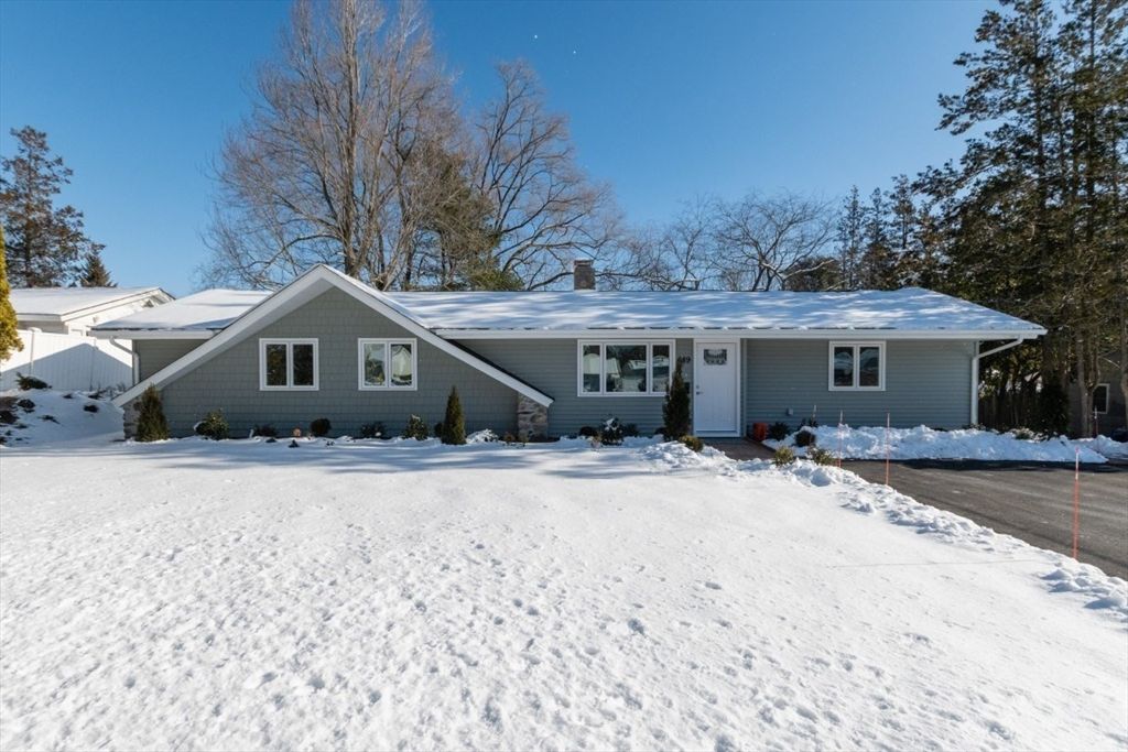 689 Old Connecticut Path, Framingham, MA 01701