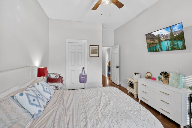 142 Mount Vernon Rd, Bethpage, TN 37022