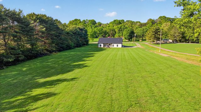 142 Mount Vernon Rd, Bethpage, TN 37022