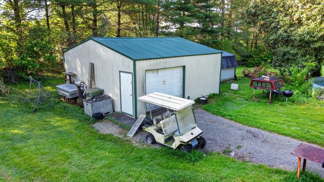 142 Mount Vernon Rd, Bethpage, TN 37022