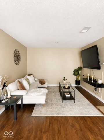 937 Ardsley Drive, Indianapolis, IN 46234