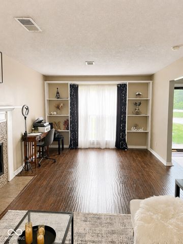 937 Ardsley Drive, Indianapolis, IN 46234
