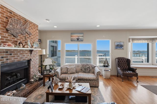 5 Osprey Circle, Sneads Ferry, NC 28460