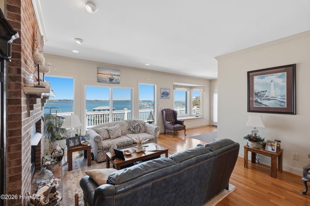 5 Osprey Circle, Sneads Ferry, NC 28460