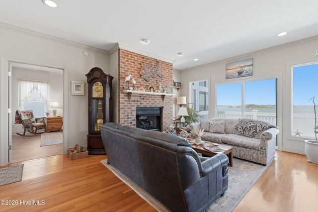 5 Osprey Circle, Sneads Ferry, NC 28460