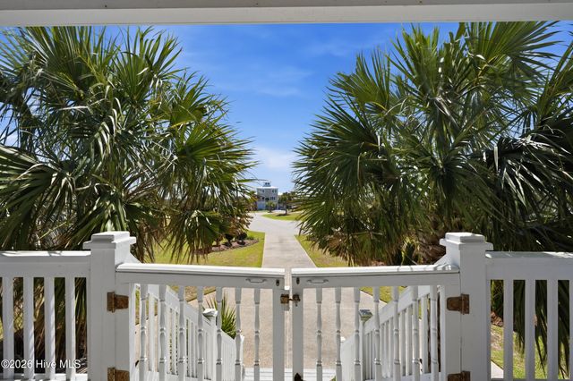 5 Osprey Circle, Sneads Ferry, NC 28460