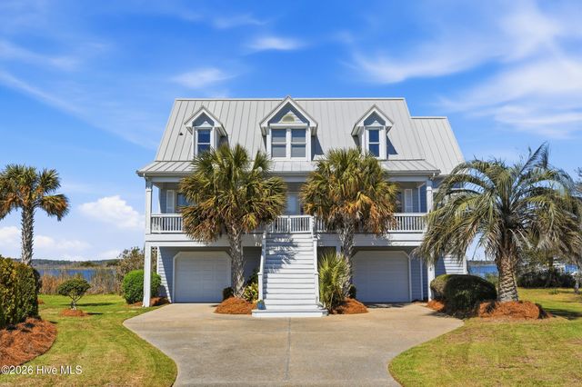 5 Osprey Circle, Sneads Ferry, NC 28460